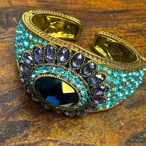 Heidi Daus Dazzling Delight Multicolor Blue Goldtone Cuff Bracelet 6" Hinged - Picture 1 of 10